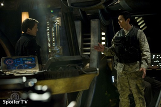 Illustration for article titled Stargate Universe Episode 210 pics